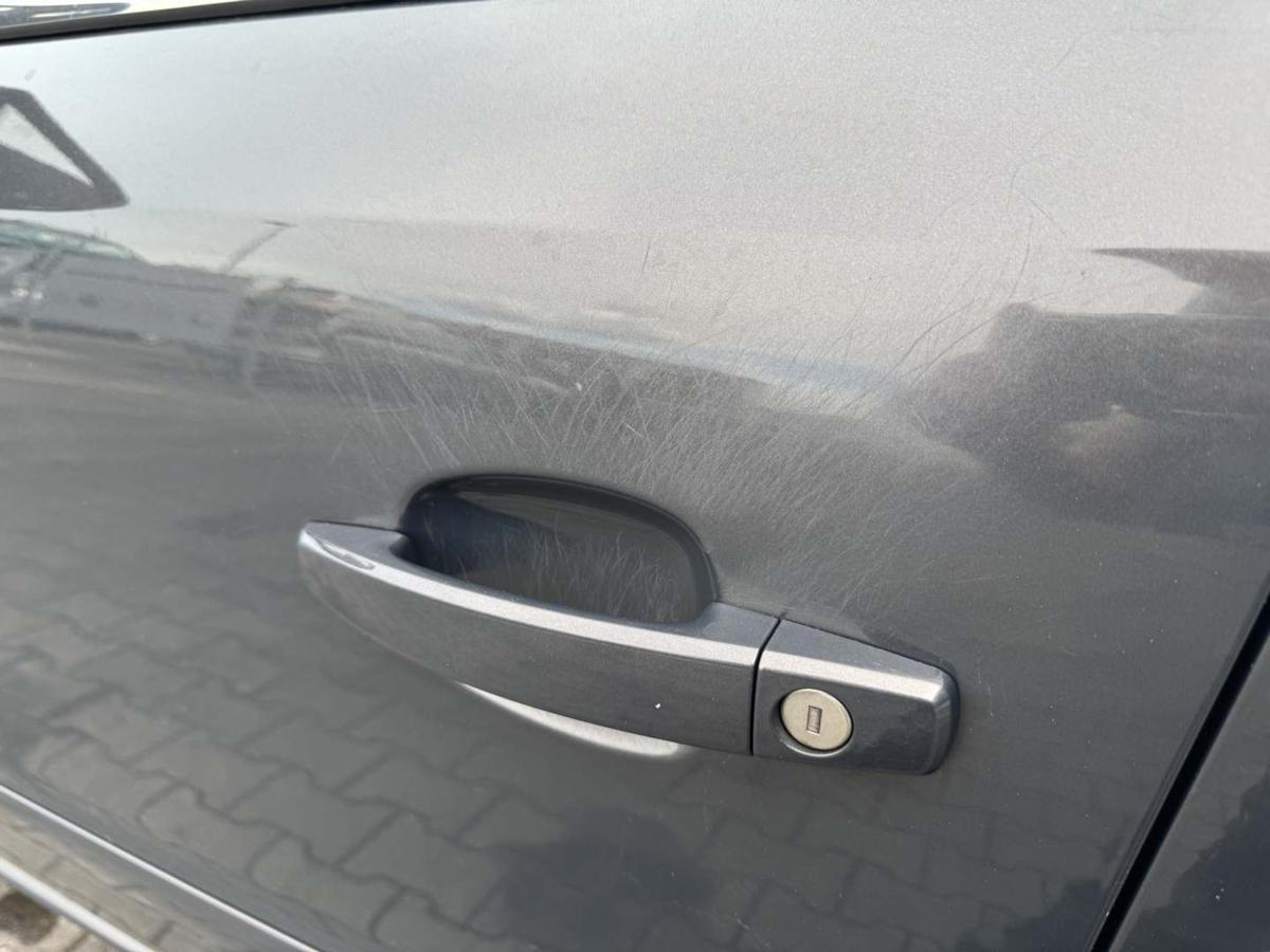 Opel Zafira B original T&uuml;r vorn links Z190 Phantom Grey Rohbau Bj.2012